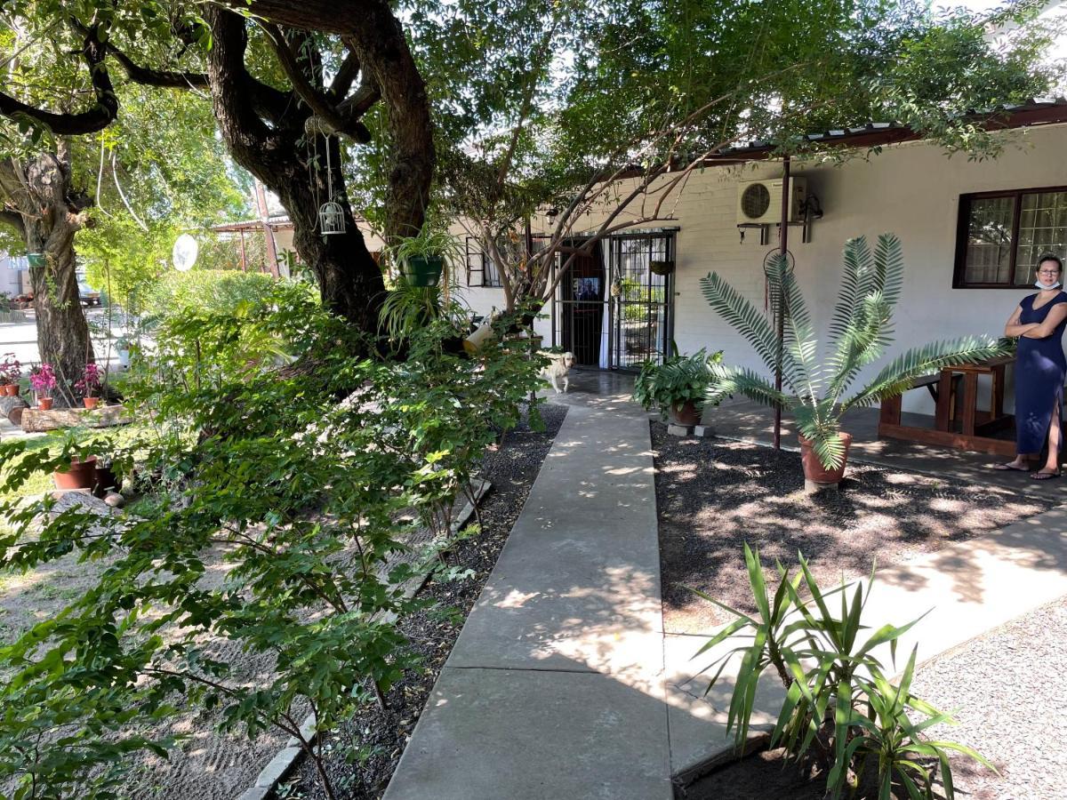 Kololo Guesthouse 카티마무릴로 외부 사진
