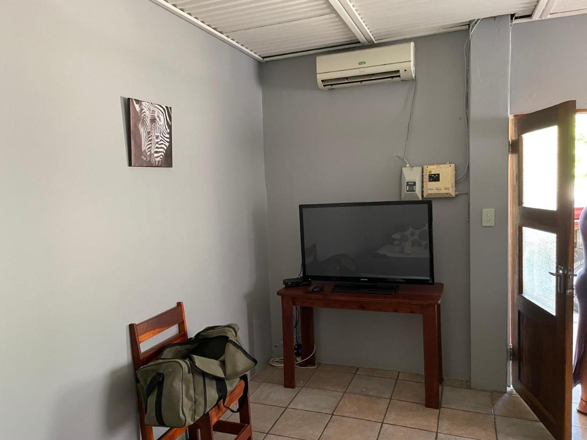 Kololo Guesthouse 카티마무릴로 외부 사진