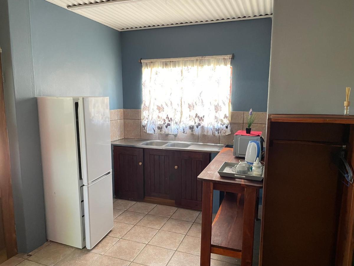 Kololo Guesthouse 카티마무릴로 외부 사진