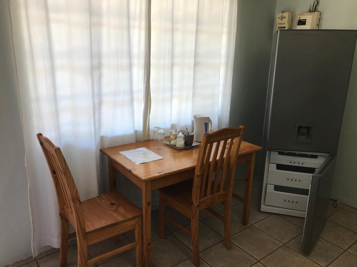 Kololo Guesthouse 카티마무릴로 외부 사진