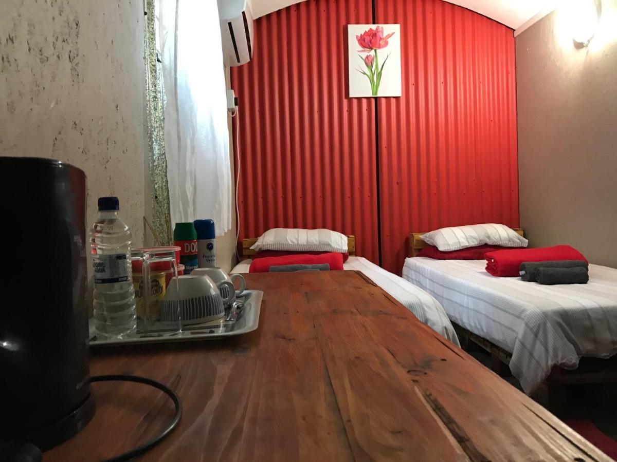 Kololo Guesthouse 카티마무릴로 외부 사진